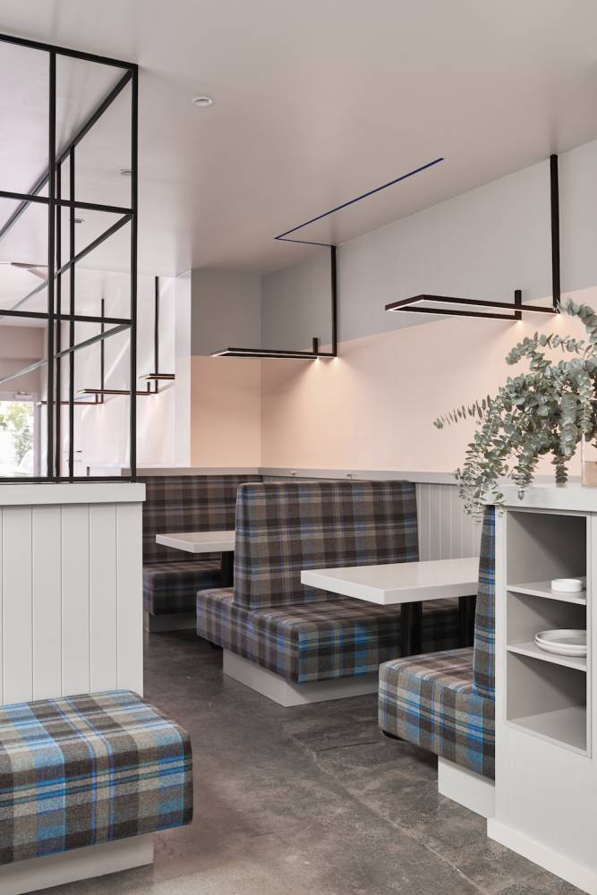 Robson Rak Architects – Astroluxe