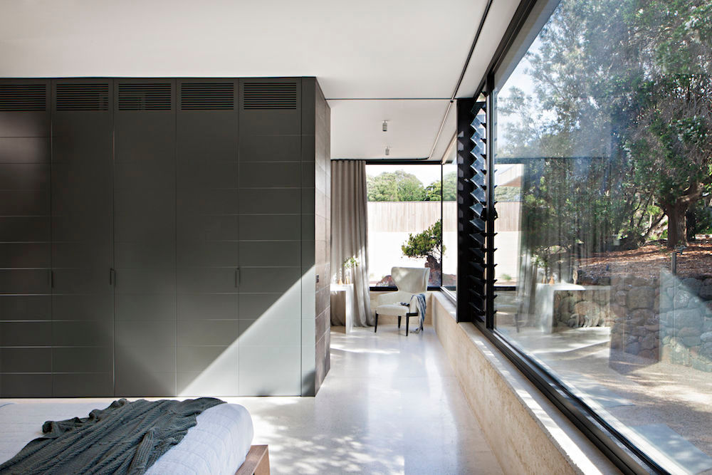 Robson Rak Architects – Layer House