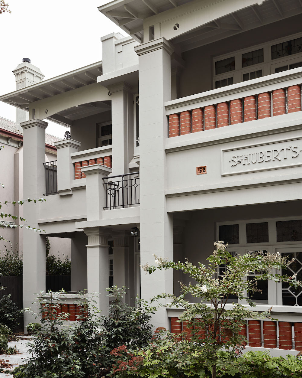 Robson Rak Architects – St Huberts