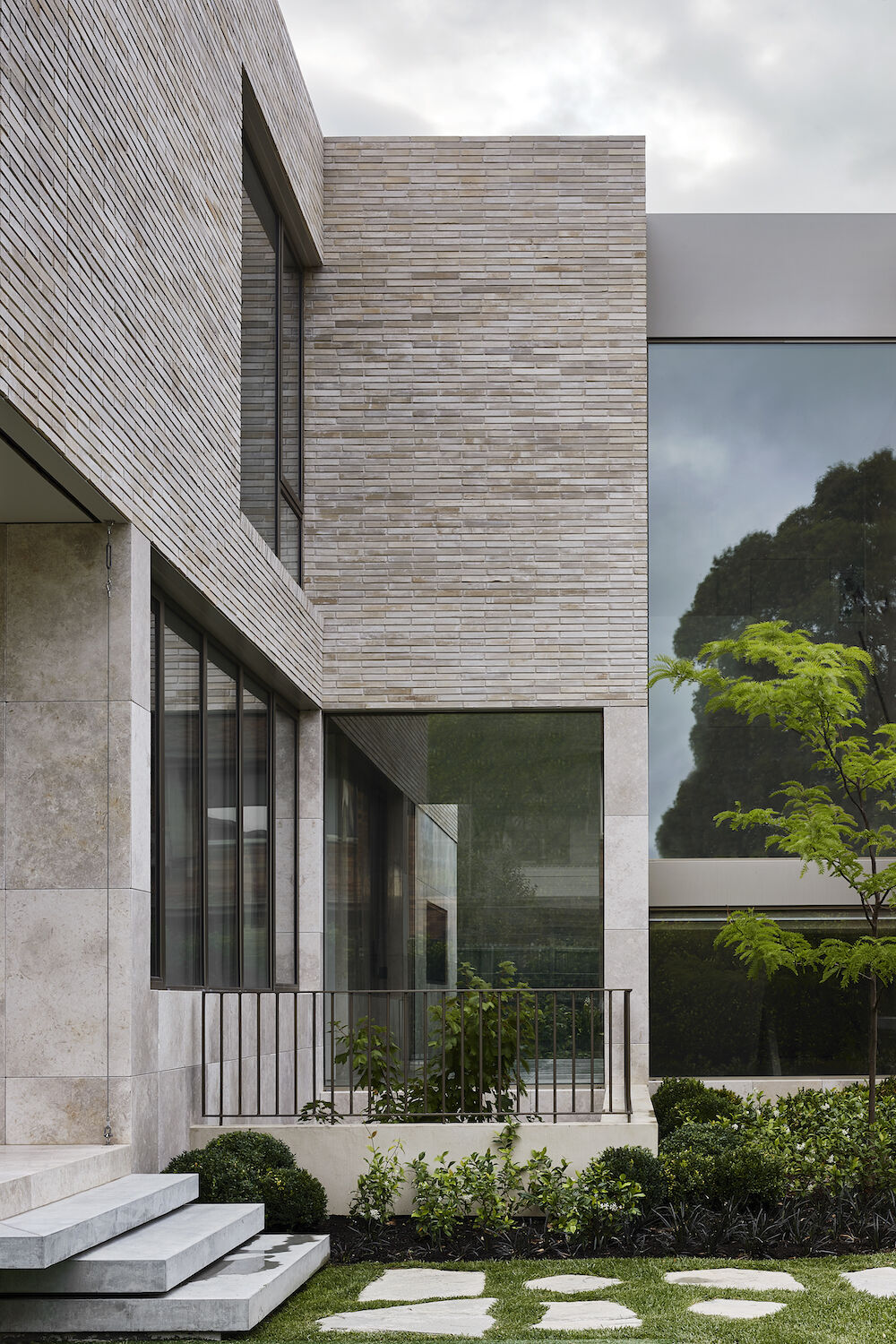 Robson Rak Architects – Stone Soul House