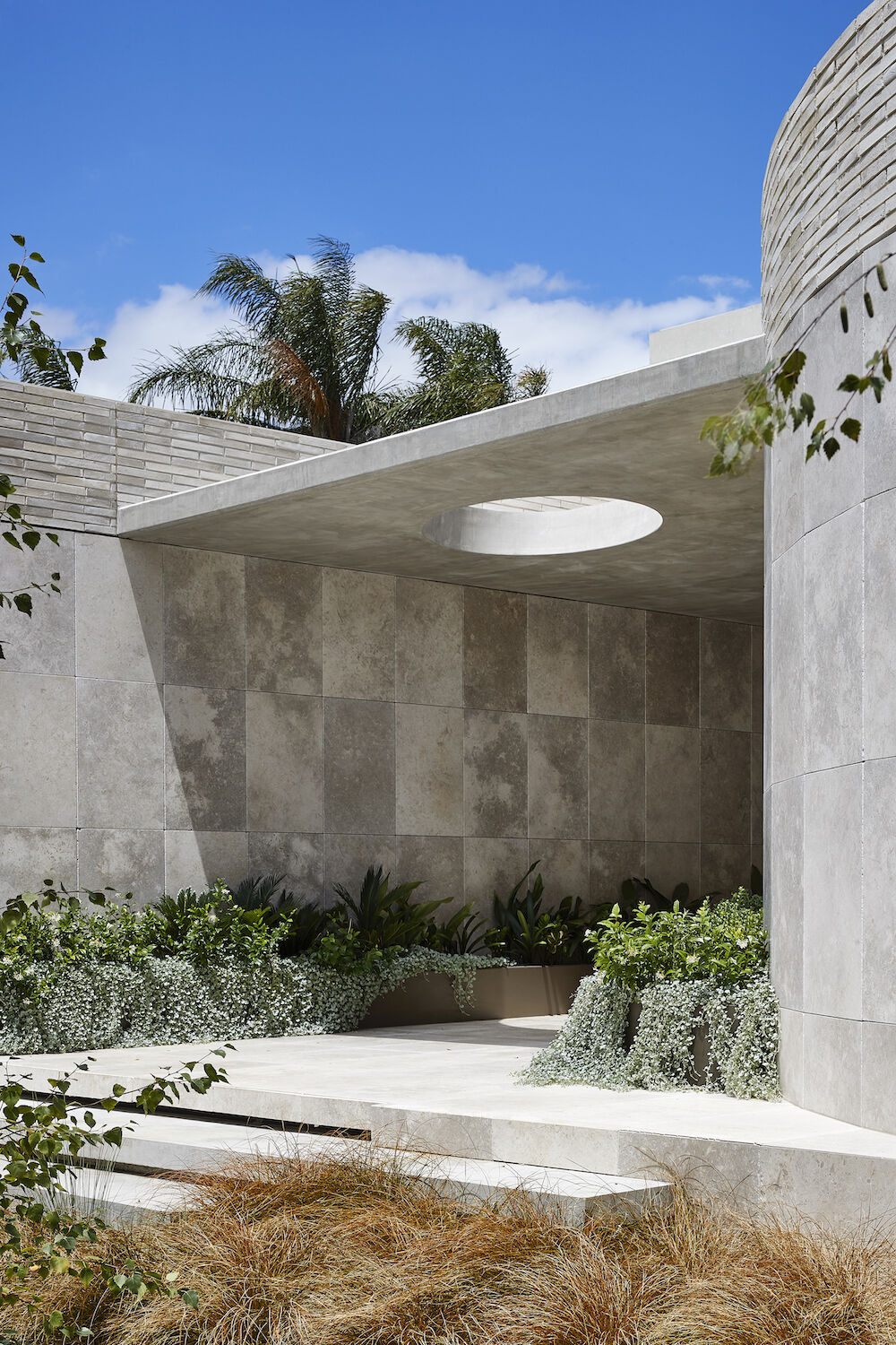 Robson Rak Architects – Stone Soul House